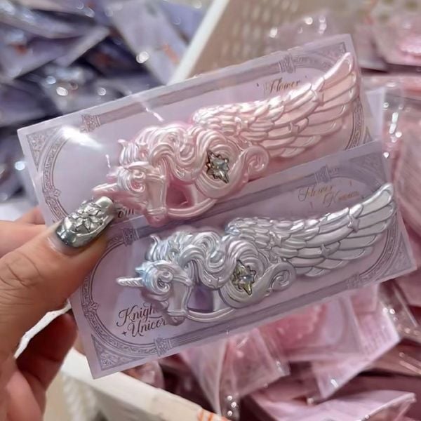 Kẹp Tóc Knight Unicorn Cloud Hiệp Sĩ Kỳ Lân Flower Knows