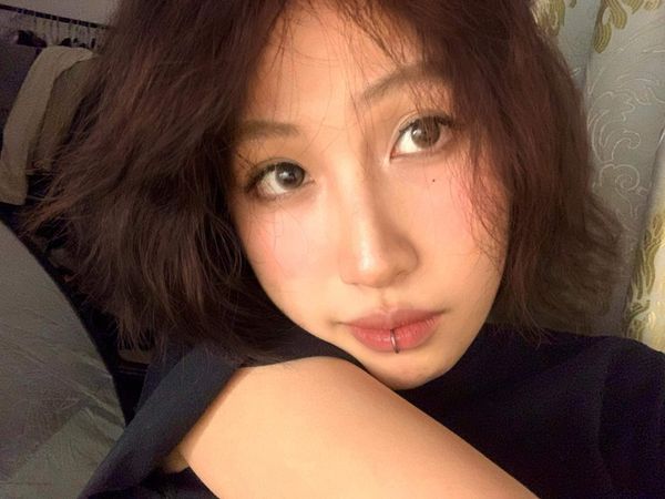 Vivimoon 1 bên Lens khóa ẩm 6 tháng Milk Tea Brown - 0 độ