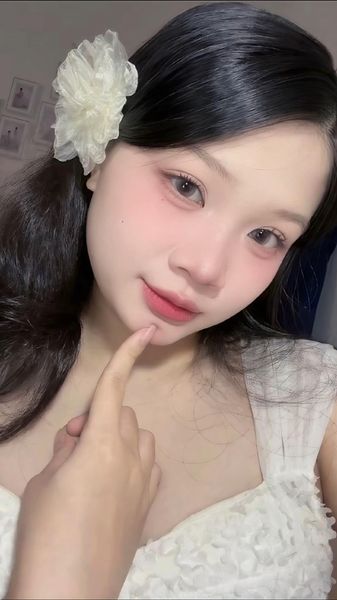 Lens 1 ngày Kính áp tròng Peony Pink - Hồng phớt loang tự nhiên, long lanh trong trẻo