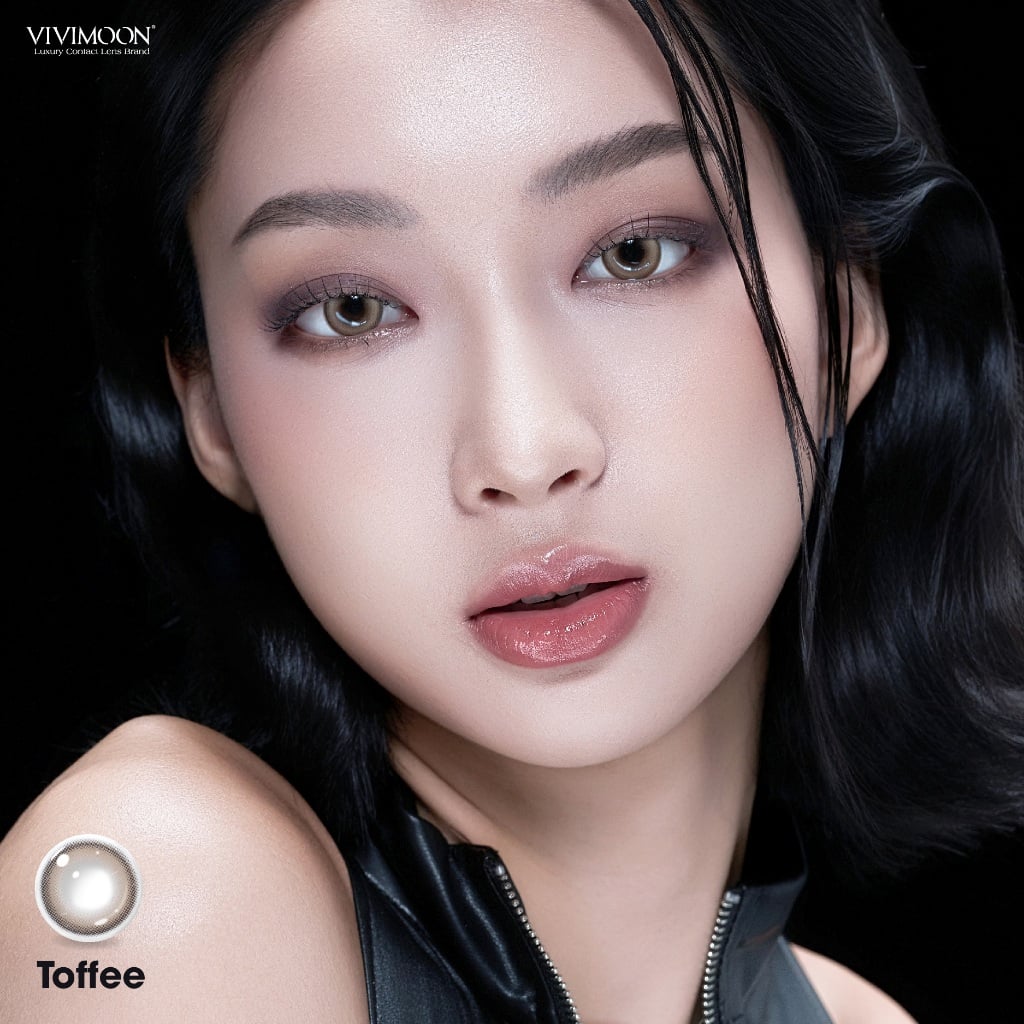 Lens 1 ngày Kính áp tròng Toffee - Nâu Caramel Khói với độ cận từ 0.00 đến -5.00 độ.