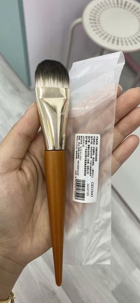 Cọ Tán Kem Nền Đầu Dẹt Thân Gỗ Lông Mềm Cao Cấp Gecomo #G1123 ##G1115