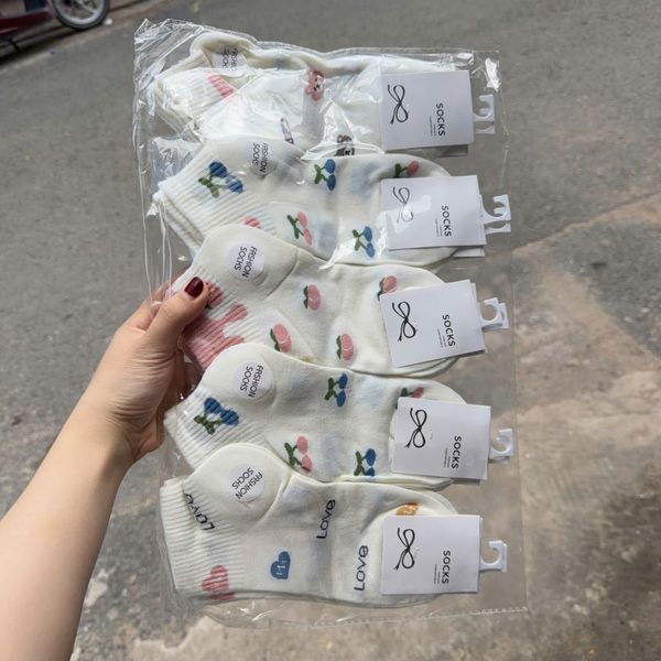 Tất ngắn nhiều kiểu