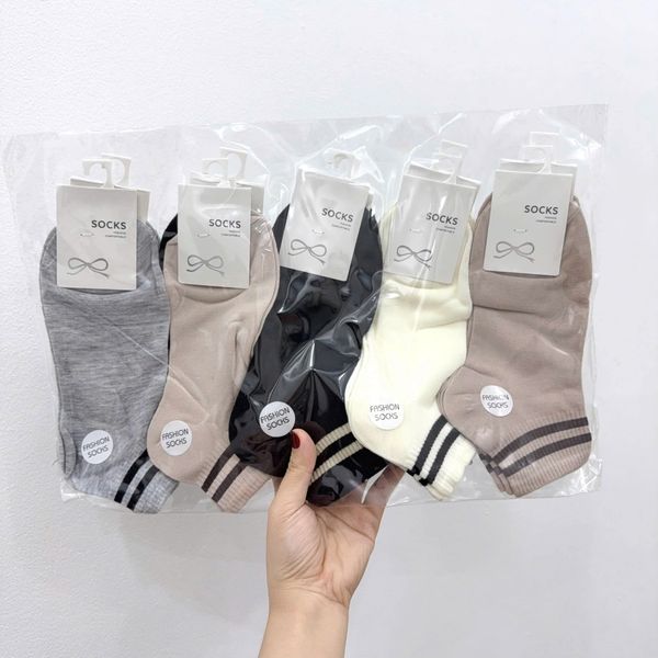 Tất ngắn nhiều kiểu