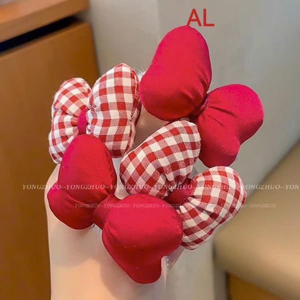 Chun lông nơ đỏ phồng