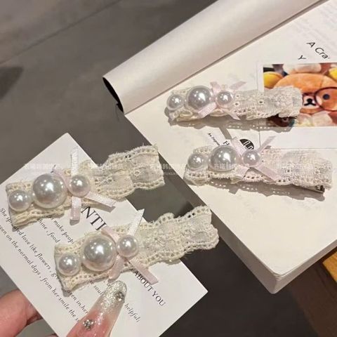 1 Kẹp ren trai trắng