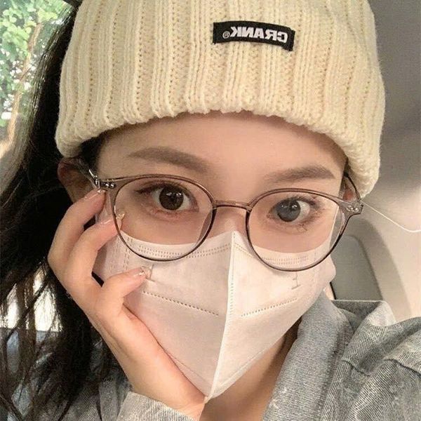 Kính chống nắng retro gọng mảnh