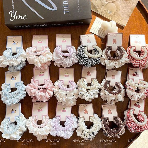 Set 2 scrunchies + lò xo