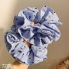 Scrunchies 4 lớp sọc xanh trái tim đen