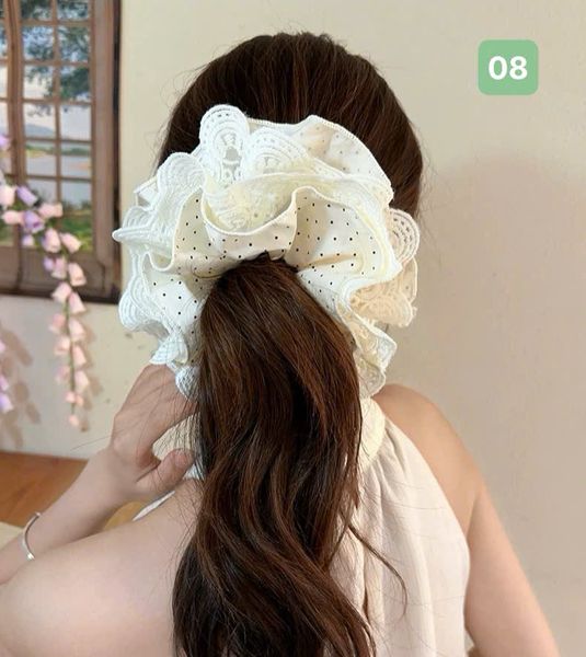 Scrunchies 4 lớp trắng ren chấm bi mới