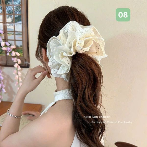 Scrunchies 4 lớp trắng ren chấm bi mới