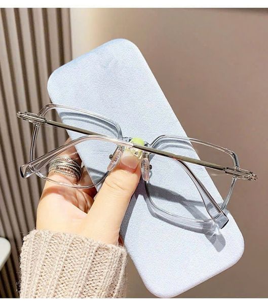 Mắt kính sắt vuông MK05