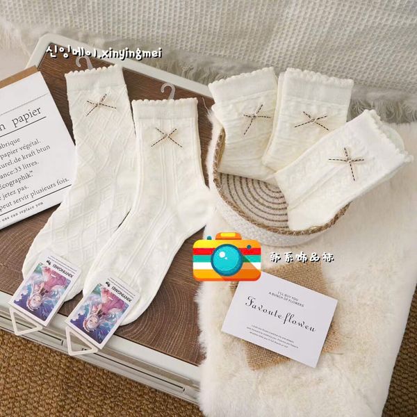 Tất kiểu ren móc tam giác