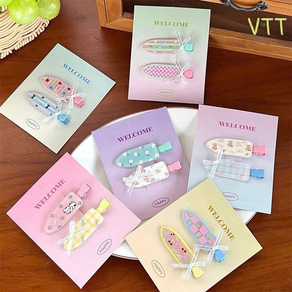 Kẹp dạng xẻng đính hoạ tiết