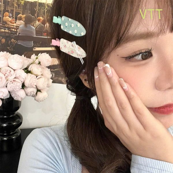 Kẹp dạng xẻng đính hoạ tiết