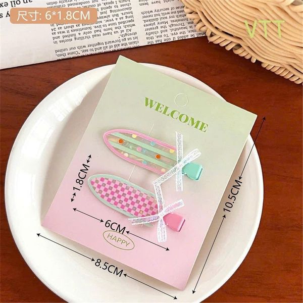 Kẹp dạng xẻng đính hoạ tiết