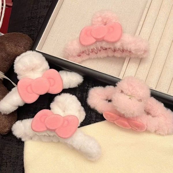 Cào lông nơ hồng