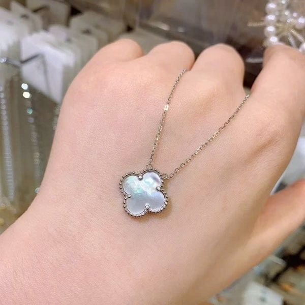 Vòng cổ cỏ 4 lá