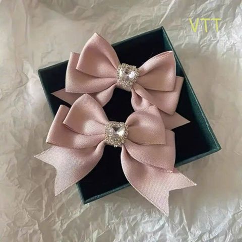 1Kẹp nơ đá hồng