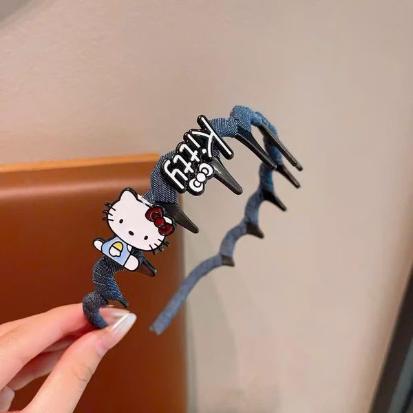 Xược cho bé mickey màu bò