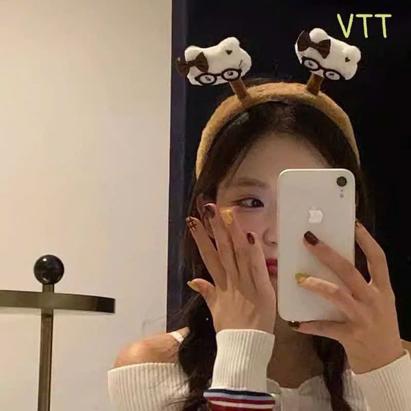 Cài 2 đầu mèo đeo kính