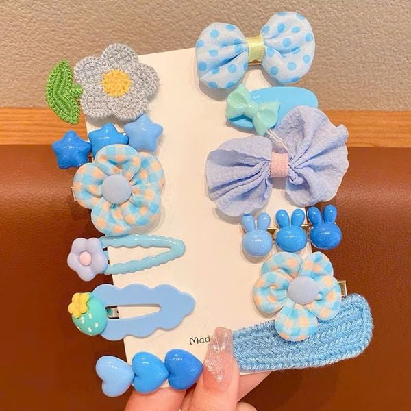 Vỉ 12 kẹp len hoa phồng