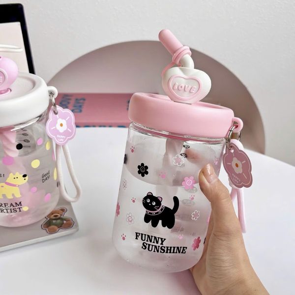 Bình nước nhựa 2 nắp mèo quả táo