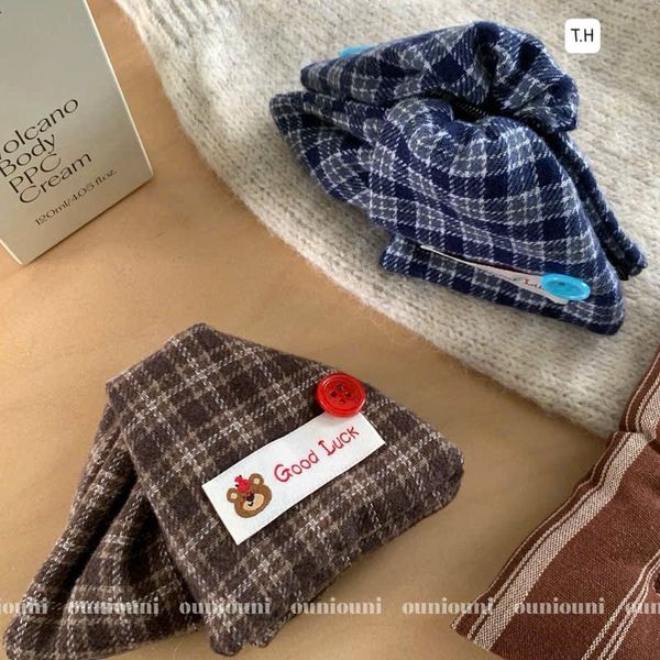 Cào tam giác dạ kẻ