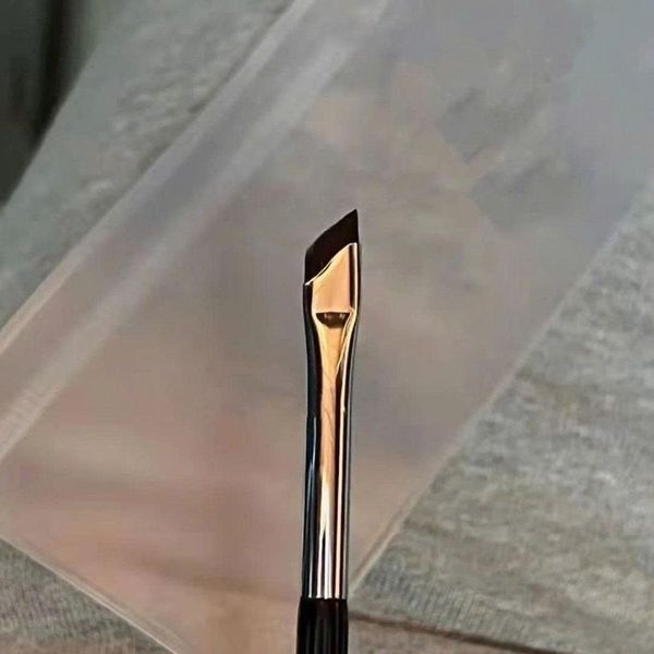 Cọ Kẻ Mắt Cọ Eyeliner CTD11