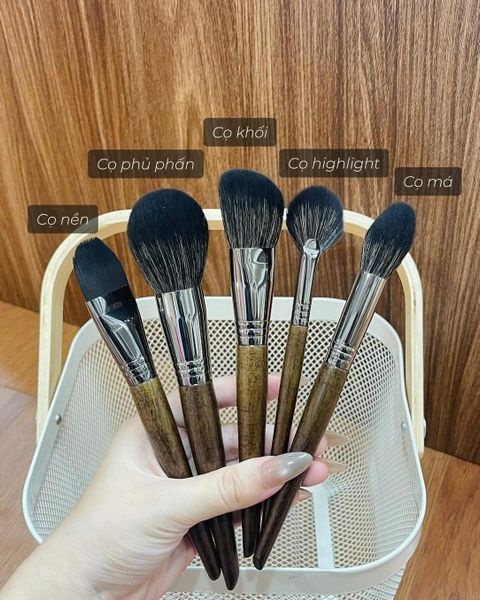 Bộ Cọ Trang Điểm 14 Cây LÔNG THÚ Cán Gỗ Kèm Túi Lưới (Loại 1)