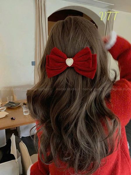 Kẹp nơ nhung đỏ trái tim