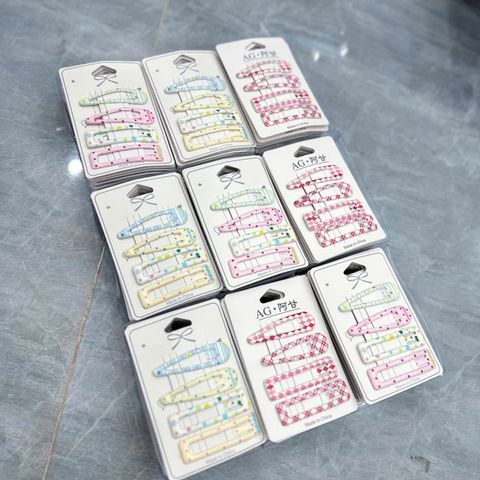 Vỉ tách vuông tam giác có họa tiết