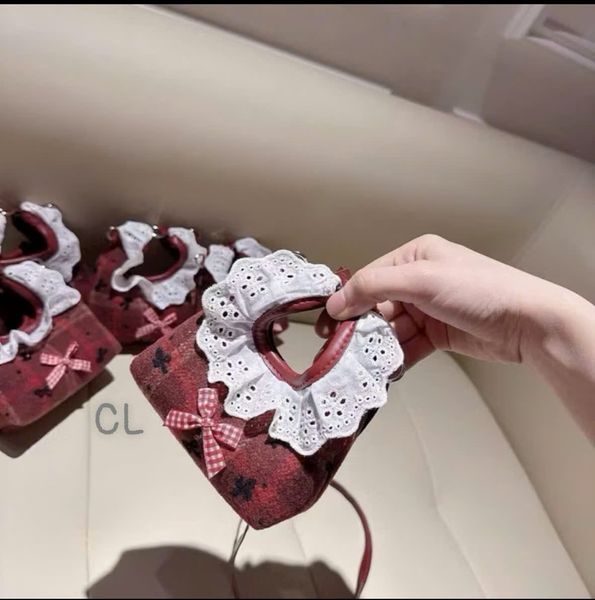 Túi xách mini caro ren trắng X