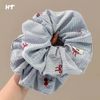 Scrunchies kẻ xanh cherry
