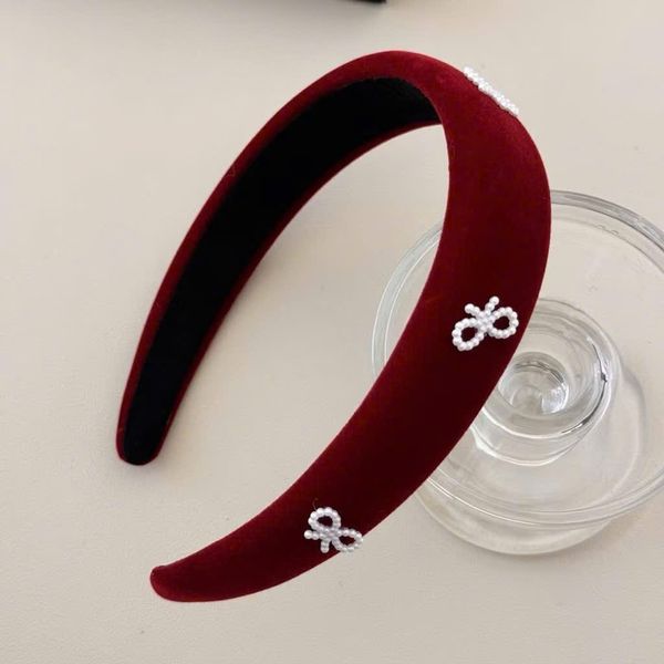 Cài xốp đỏ - đen bản lớn họa tiết nơ