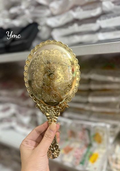Gương cầm tay hoàng gia
