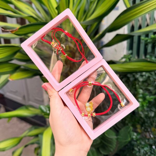 Vòng tay hộp dây đỏ may mắn