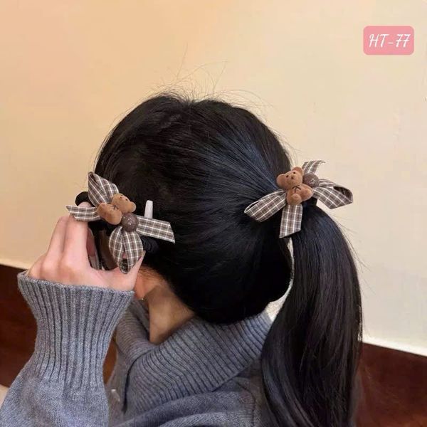 Chun nơ sọc đính gấu