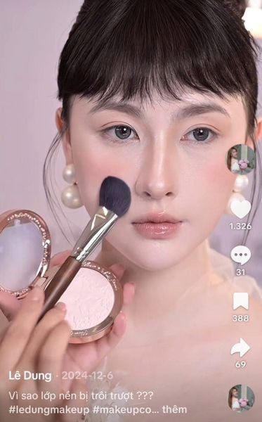 Flower Knows Phấn Bắt Sáng Little Angel Collection Embossed Highlighter
