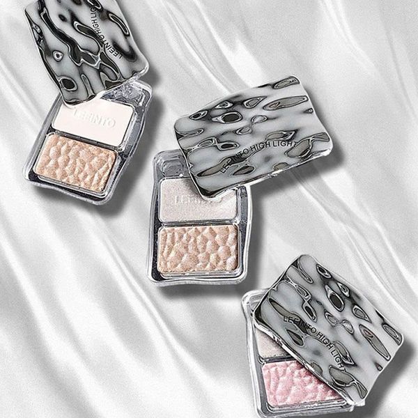 LEE INTO Phấn Bắt Sáng 2 ô