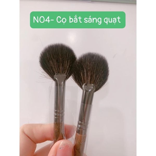 Taki Cọ bắt sáng lông thú N04 - Hình quạt