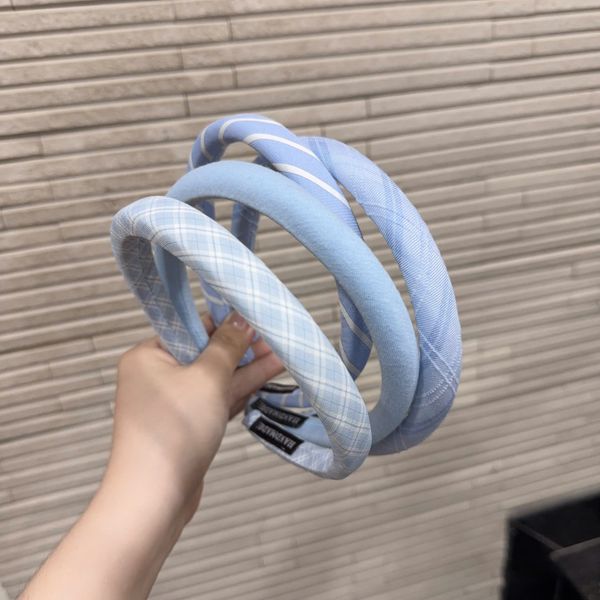 Bờm xốp tone xanh