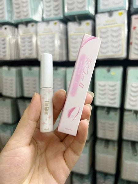 Keo dán mi The Giver  siêu dính chuyên dụng cho makeup 4ml/ 5ml