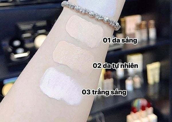Kem Nền Z.W.J weijie lightweight makeup holding liquid foundation 30ml