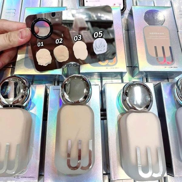 Kem Nền Z.W.J weijie lightweight makeup holding liquid foundation 30ml