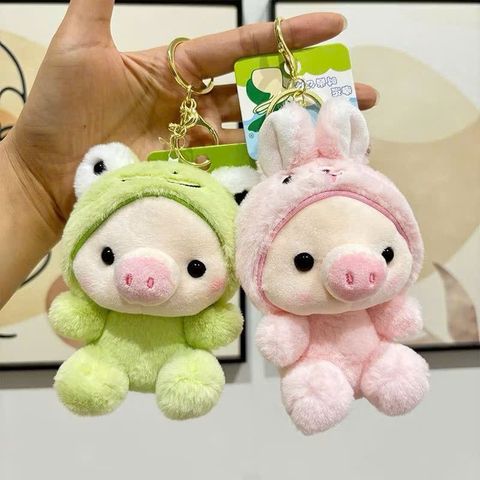 Móc khóa lợn đội mũ