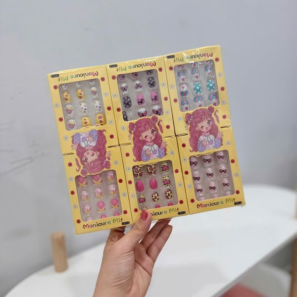 Móng giả trẻ em hoạ tiết trơn