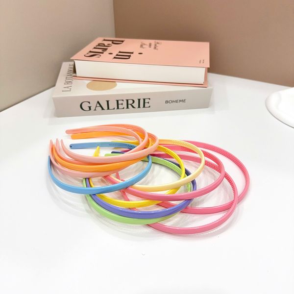 Cài nhựa màu trơn