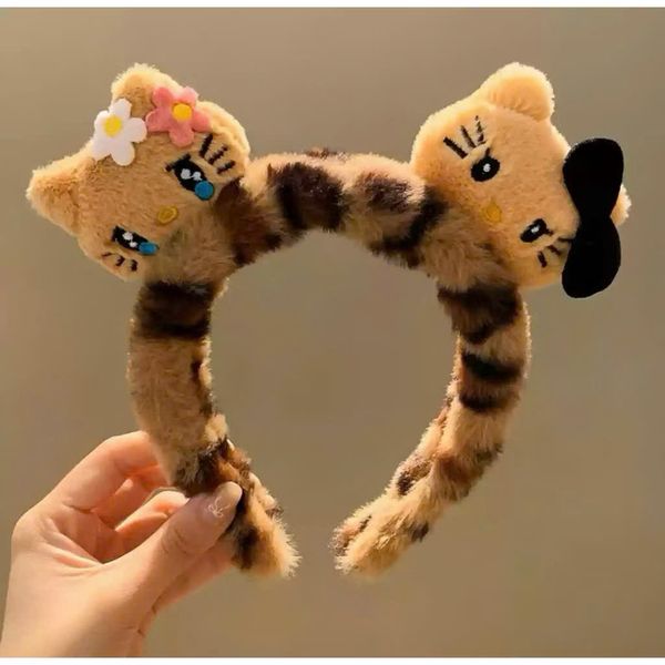 Cài kitty nâu
