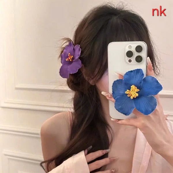 Kẹp mỏ vịt hoa dăm bụt