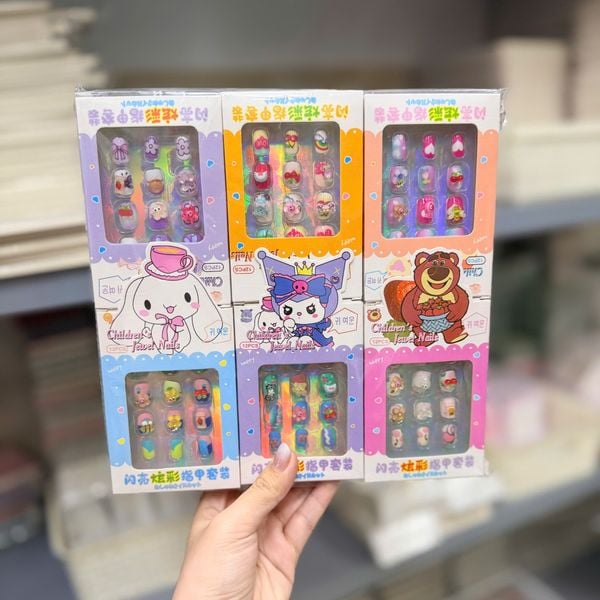 Hộp nail box trẻ em có charm